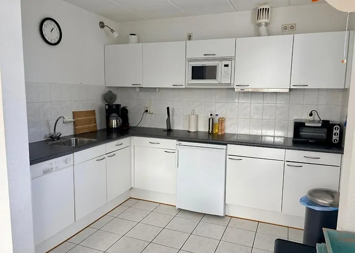 Casa de Férias Bohemien 27 *